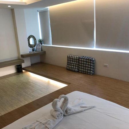 Happiness Dot Apartment Tamsui Exterior photo