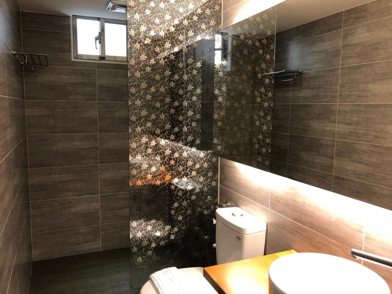Happiness Dot Apartment Tamsui Exterior photo